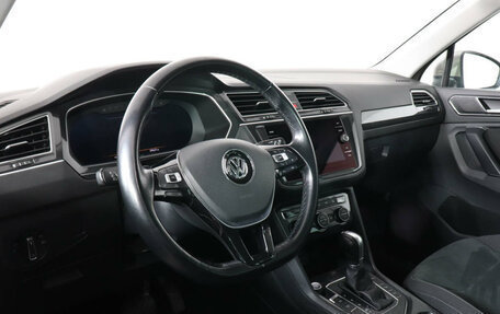 Volkswagen Tiguan II, 2017 год, 2 499 000 рублей, 9 фотография