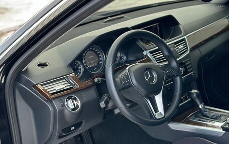 Mercedes-Benz E-Класс, 2011 год, 1 500 000 рублей, 29 фотография