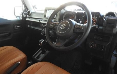 Suzuki Jimny, 2021 год, 1 550 000 рублей, 10 фотография