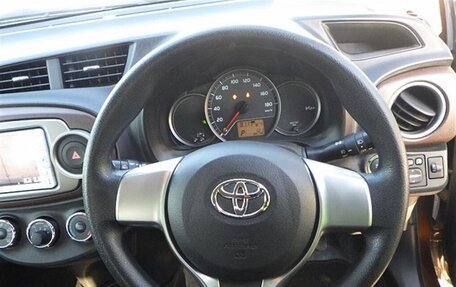 Toyota Vitz, 2012 год, 750 000 рублей, 10 фотография
