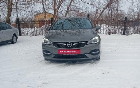 Opel Astra K, 2020 год, 1 500 000 рублей, 2 фотография