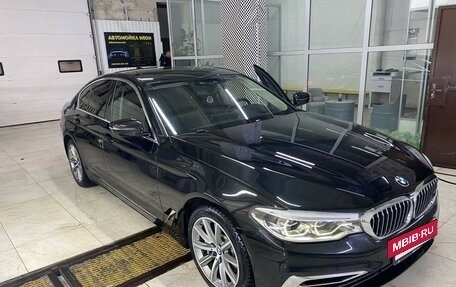BMW 5 серия, 2019 год, 4 850 000 рублей, 2 фотография