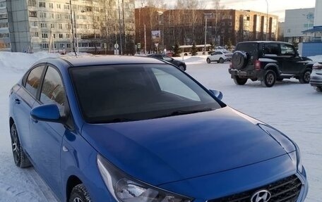 Hyundai Solaris II рестайлинг, 2017 год, 1 250 000 рублей, 4 фотография