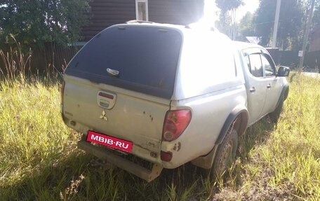 Mitsubishi L200 IV рестайлинг, 2014 год, 1 250 000 рублей, 10 фотография