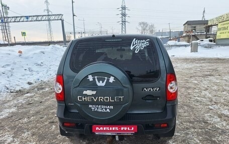 Chevrolet Niva I рестайлинг, 2018 год, 880 000 рублей, 4 фотография
