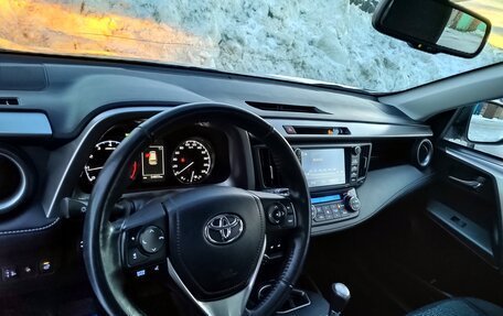 Toyota RAV4, 2017 год, 3 150 000 рублей, 20 фотография