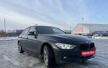 BMW 3 серия, 2013 год, 1 950 000 рублей, 3 фотография