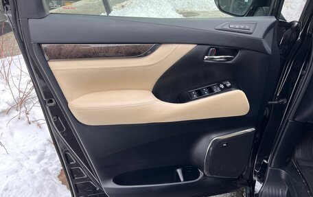 Toyota Alphard III, 2019 год, 6 000 000 рублей, 14 фотография