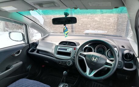 Honda Fit III, 2008 год, 699 000 рублей, 16 фотография