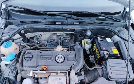 Volkswagen Jetta VI, 2011 год, 1 130 000 рублей, 16 фотография