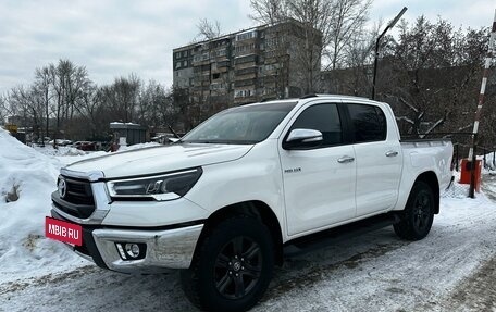 Toyota Hilux VIII, 2021 год, 4 190 000 рублей, 3 фотография