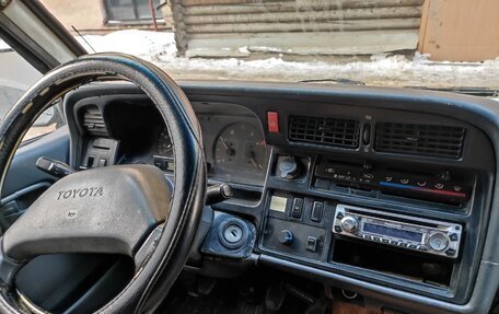 Toyota HiAce H100, 1991 год, 495 000 рублей, 6 фотография