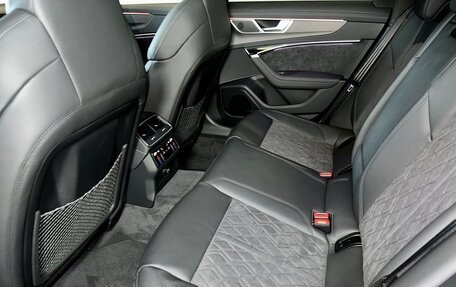 Audi RS 6, 2023 год, 17 355 000 рублей, 11 фотография
