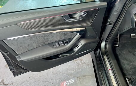 Audi RS 6, 2023 год, 17 355 000 рублей, 15 фотография