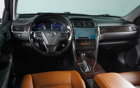 Toyota Camry, 2016 год, 2 519 000 рублей, 6 фотография