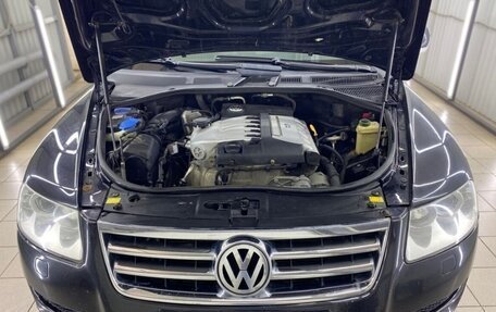 Volkswagen Touareg III, 2005 год, 855 000 рублей, 2 фотография