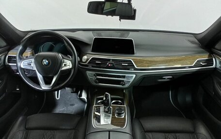 BMW 7 серия, 2017 год, 5 030 000 рублей, 21 фотография