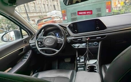 Hyundai Sonata VIII, 2021 год, 2 400 000 рублей, 5 фотография