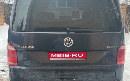 Volkswagen Multivan T6 рестайлинг, 2018 год, 4 200 000 рублей, 6 фотография