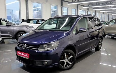 Volkswagen Touran III, 2011 год, 1 275 000 рублей, 1 фотография