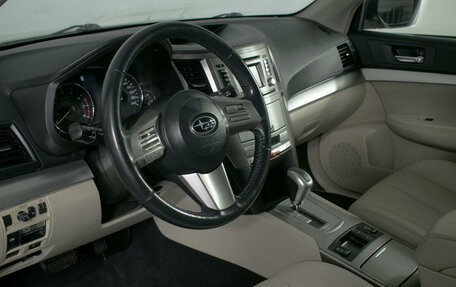 Subaru Outback IV рестайлинг, 2011 год, 1 450 000 рублей, 13 фотография