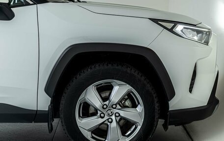 Toyota RAV4, 2021 год, 4 500 000 рублей, 9 фотография