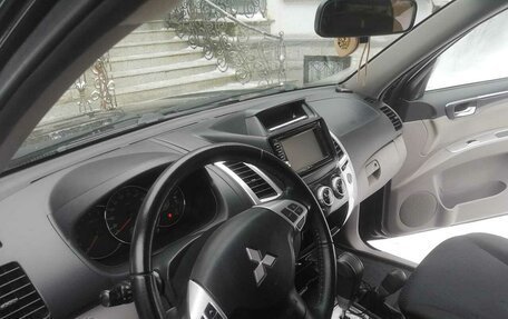 Mitsubishi Pajero Sport II рестайлинг, 2014 год, 2 000 000 рублей, 12 фотография