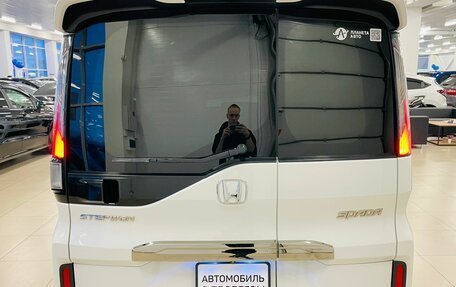 Honda Stepwgn IV, 2016 год, 2 449 999 рублей, 4 фотография