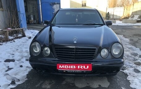 Mercedes-Benz E-Класс, 1999 год, 570 000 рублей, 3 фотография