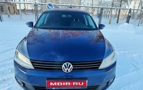 Volkswagen Jetta VI, 2014 год, 1 025 000 рублей, 1 фотография