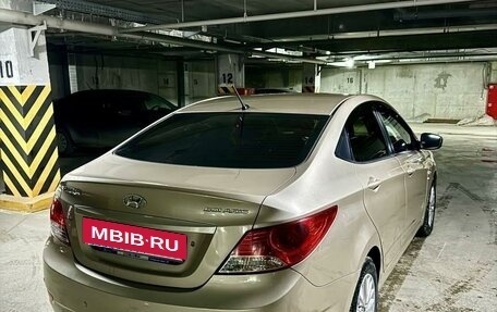 Hyundai Solaris II рестайлинг, 2013 год, 1 050 000 рублей, 12 фотография