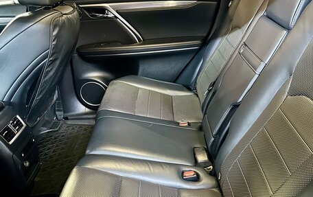 Lexus RX IV рестайлинг, 2017 год, 4 600 000 рублей, 8 фотография