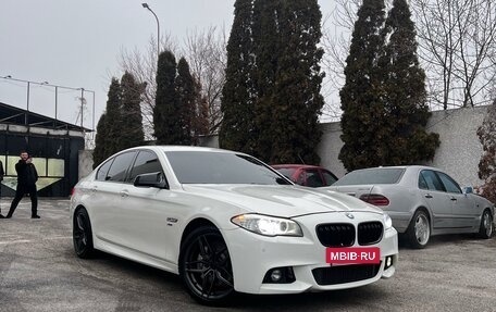 BMW 5 серия, 2011 год, 2 350 000 рублей, 6 фотография