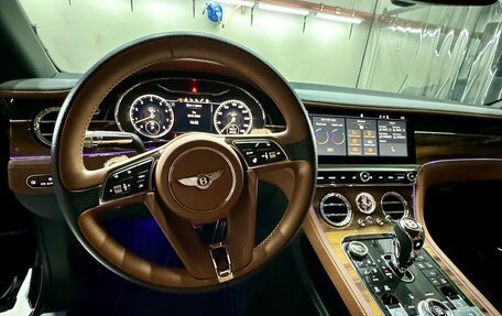 Bentley Continental GT III, 2019 год, 21 000 000 рублей, 8 фотография