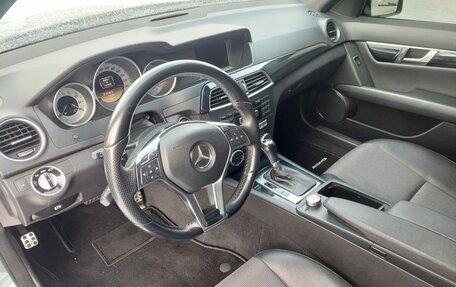 Mercedes-Benz C-Класс, 2011 год, 1 755 000 рублей, 15 фотография