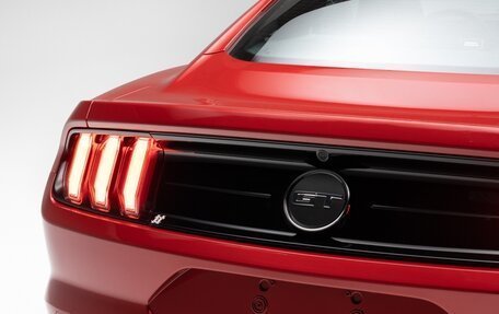 Ford Mustang VI рестайлинг, 2021 год, 600 000 рублей, 2 фотография