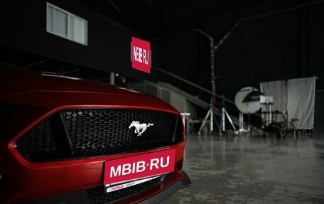 Ford Mustang VI рестайлинг, 2021 год, 600 000 рублей, 3 фотография