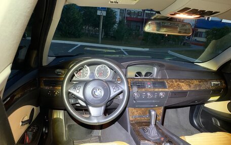BMW 5 серия, 2005 год, 1 500 000 рублей, 14 фотография