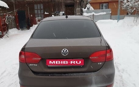 Volkswagen Jetta VI, 2012 год, 1 100 000 рублей, 3 фотография