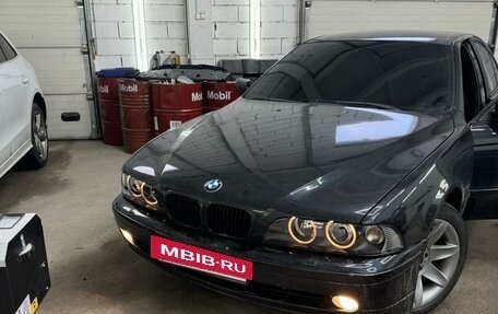 BMW 5 серия, 2002 год, 930 000 рублей, 4 фотография