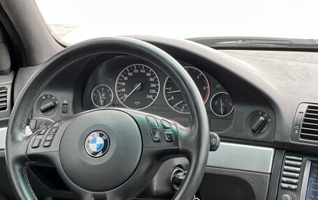 BMW 5 серия, 2002 год, 930 000 рублей, 13 фотография