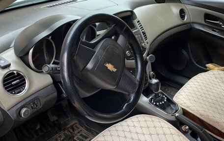 Chevrolet Cruze II, 2011 год, 635 000 рублей, 5 фотография