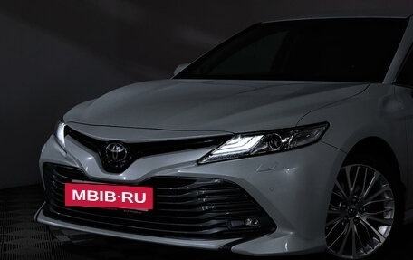 Toyota Camry, 2019 год, 3 150 000 рублей, 2 фотография