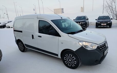 Renault Dokker, 2018 год, 1 500 000 рублей, 3 фотография
