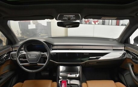Audi A8, 2019 год, 8 469 000 рублей, 10 фотография