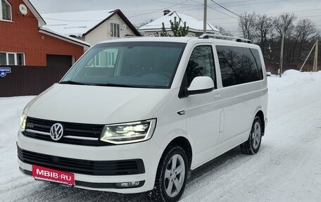 Volkswagen Multivan T6 рестайлинг, 2018 год, 3 850 000 рублей, 3 фотография