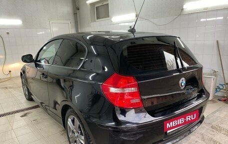 BMW 1 серия, 2011 год, 960 000 рублей, 6 фотография