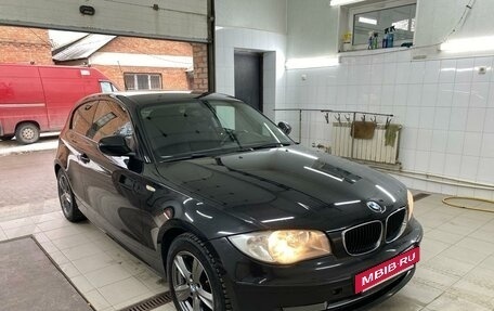BMW 1 серия, 2011 год, 960 000 рублей, 3 фотография