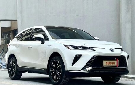 Toyota Venza, 2022 год, 5 000 000 рублей, 2 фотография