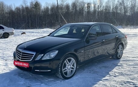 Mercedes-Benz E-Класс, 2010 год, 1 850 000 рублей, 10 фотография